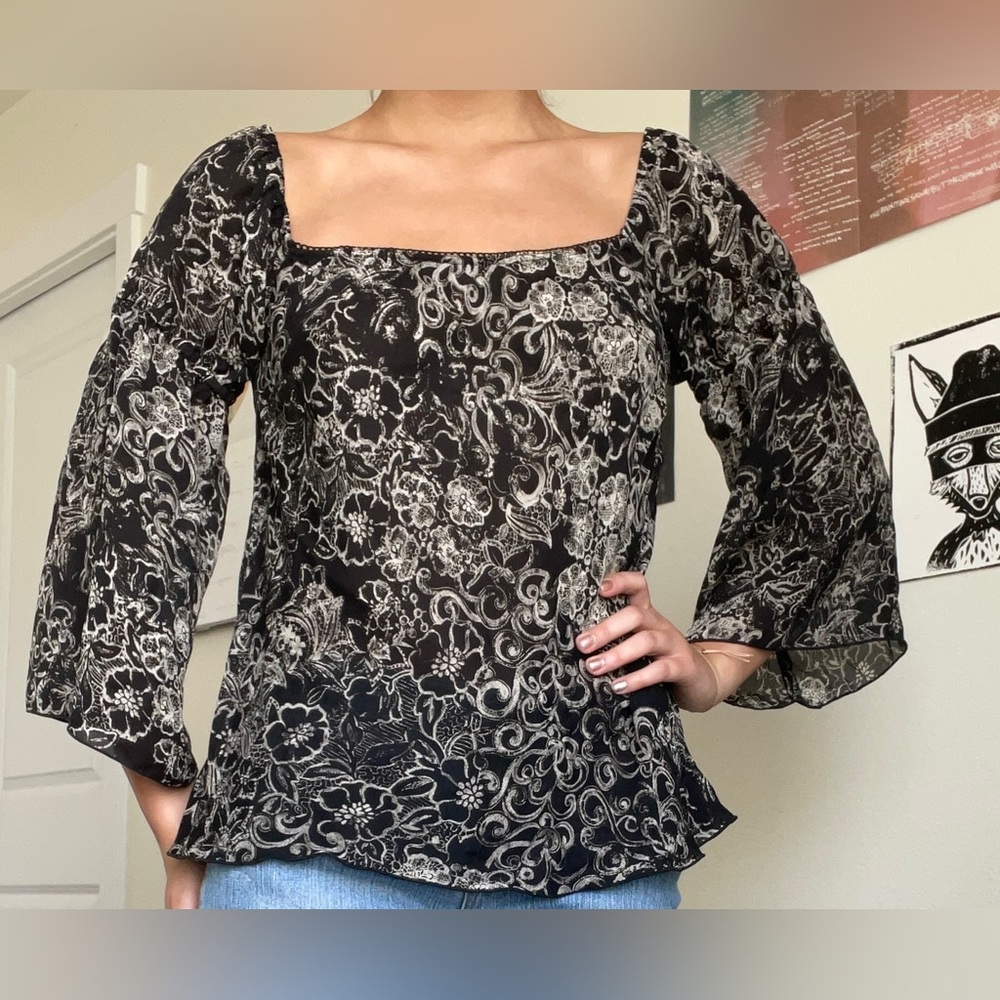 Mesh Vintage Long Sleeve Black and Cream Top
